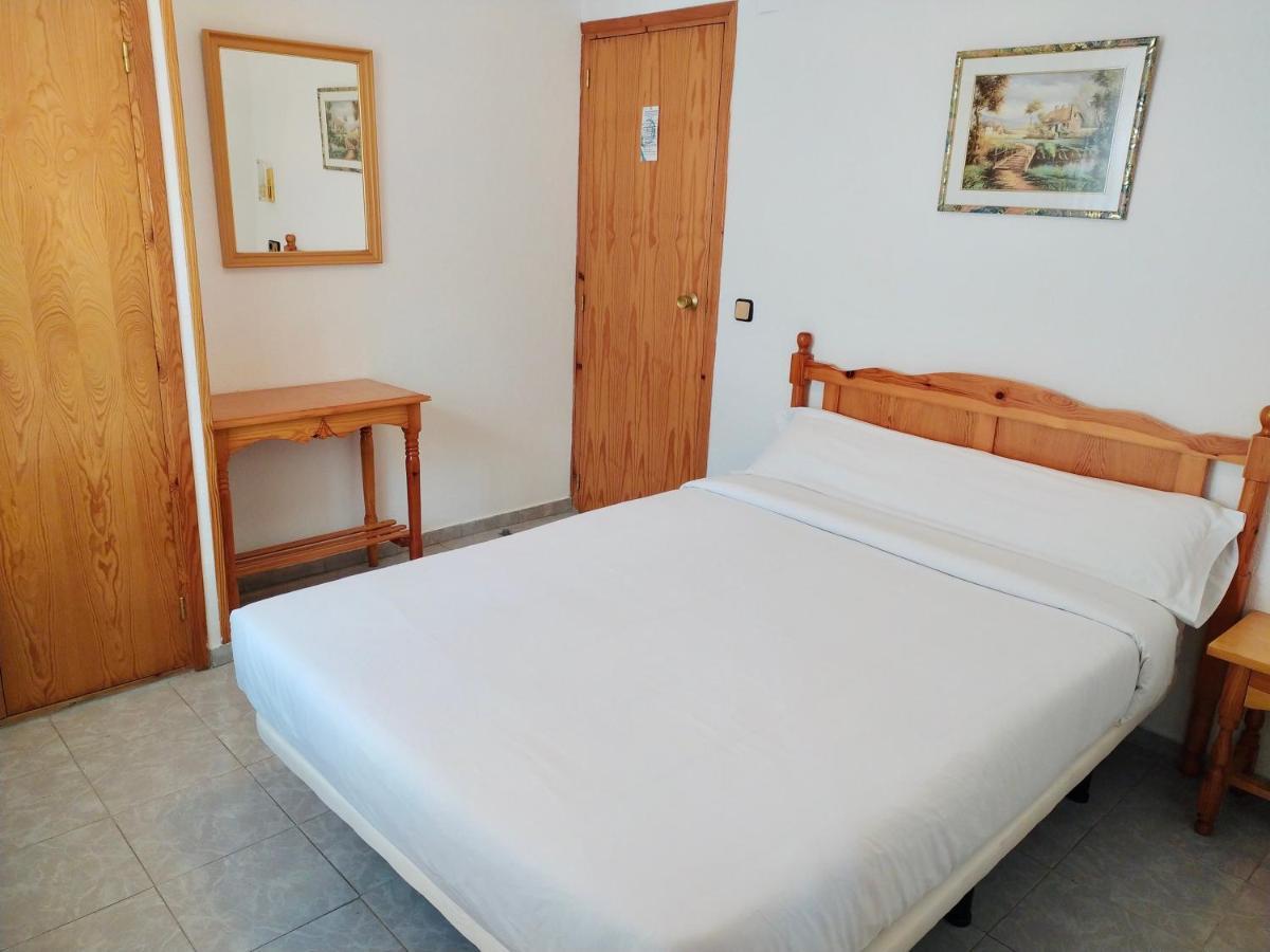 Hostal Pirineos Meliz Bielsa Exteriör bild
