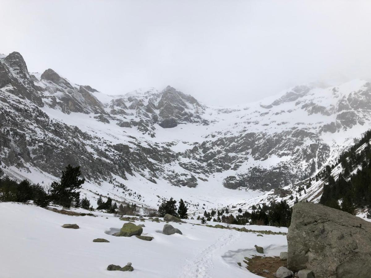 Hostal Pirineos Meliz Bielsa Exteriör bild